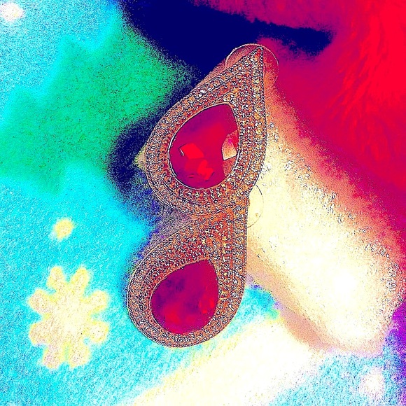 Red crystal earrings/necklace set pierced Bling Pavé Sparkly gold Betsey Johnson - Picture 2 of 16